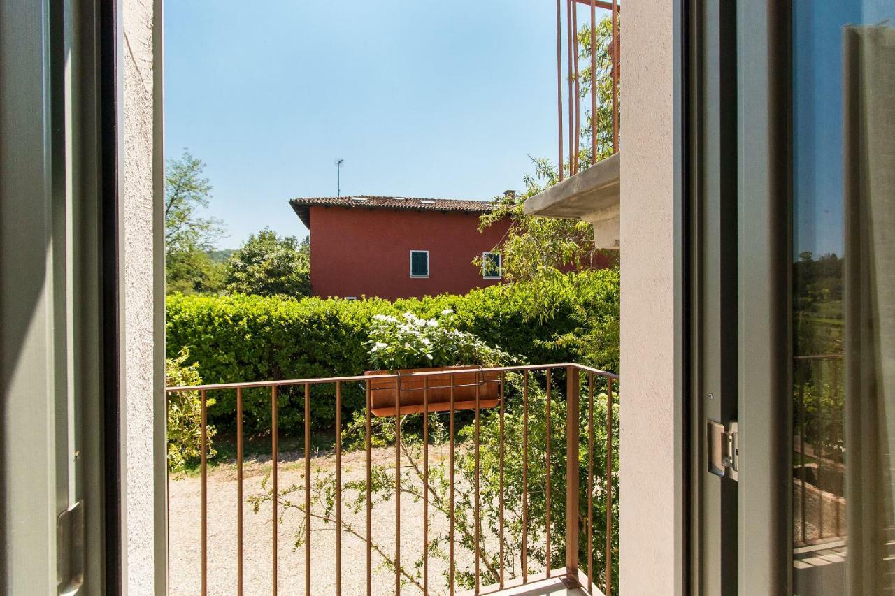 Appartamenti Presso Cascina La Melagrana Costigliole d'Asti Exterior photo